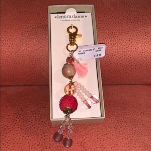 Brand New - Clip to purse or belt loop